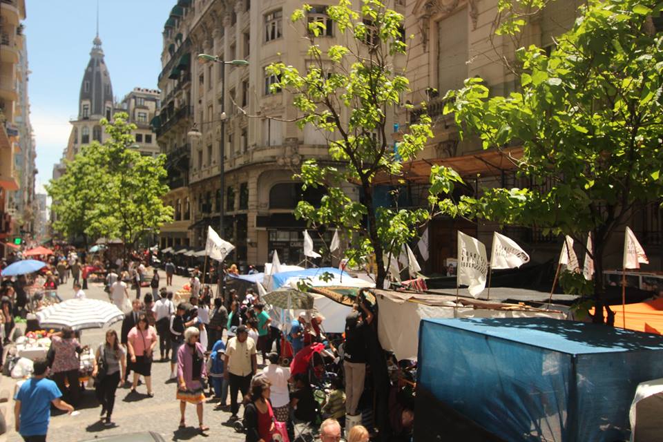 Acampe frente a la Legislatura por la crisis habitacional