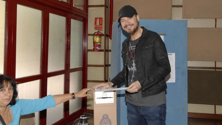 ¿Cómo votaron los famosos?