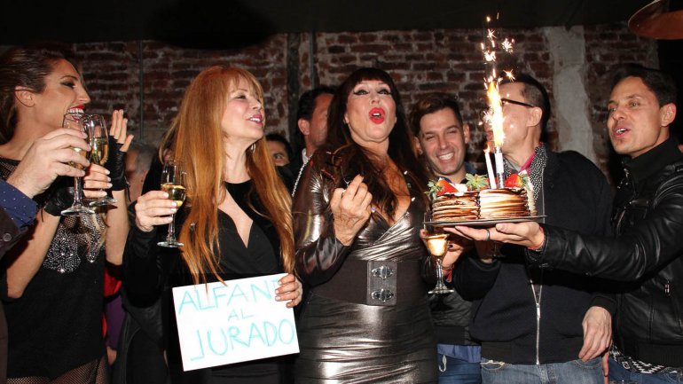 Moria Casan: debut en teatro y cumpleaños