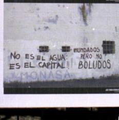 Vecinos de la Comuna 11, indignados con Macri