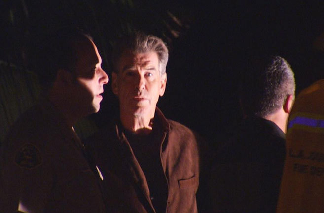 Se le quemó el rancho a Pierce Brosnan 