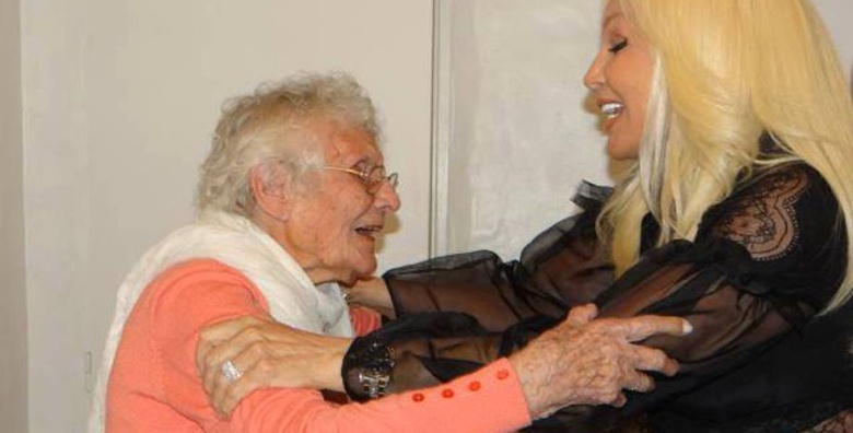 Susana le cumplió el sueño a su fan de 107 años 