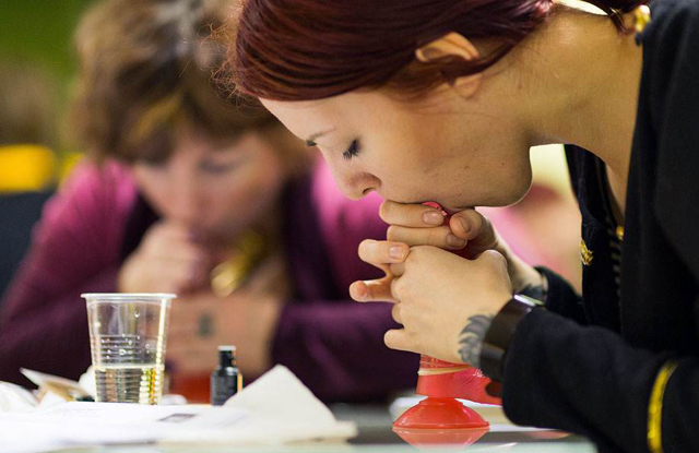 Ya es furor la escuela de sexo oral en Moscú 