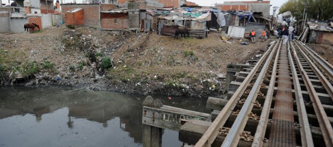 Riachuelo: la Ciudad no cumple con los convenios