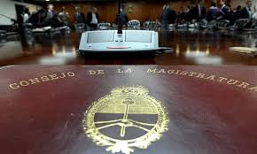 Duros cruces por la Ley de honorarios