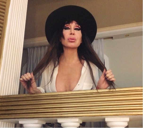 Moria Casán abrió la temporada en topless