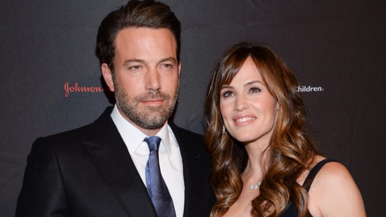 Affleck volvió a tomar y Garner lo auxilió