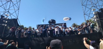 Multitudinaria movilización docente a Plaza de Mayo en reclamo de apertura de la paritaria nacional