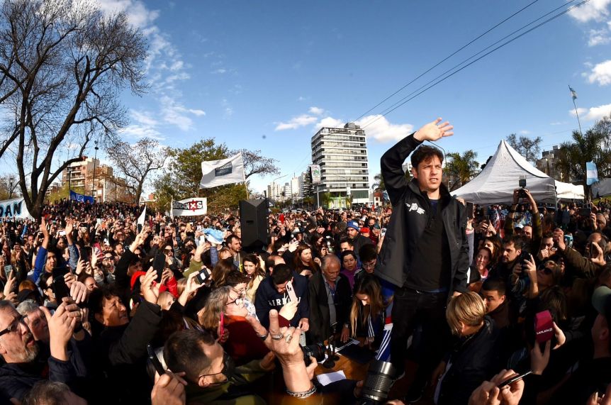 Kicillof convocó a