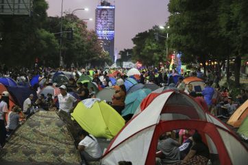 Los movimientos sociales piden más planes y se avecina una semana con más cortes