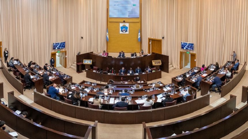 La oposición porteña busca el diputado que falta