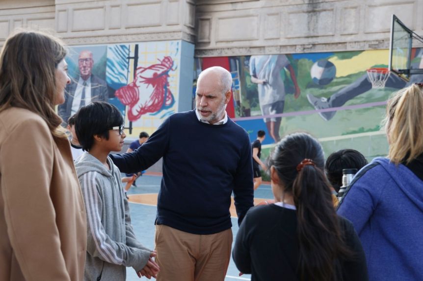 Rodríguez Larreta recorrió el corredor deportivo Jorge Newbery y se reunió con vecinos de Chacarita