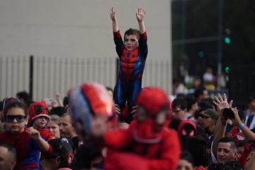 Los Spidermans coparon el Obelisco: ¿de que se trató la curiosa convocatoria?