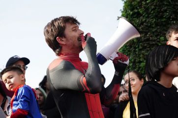 Los Spidermans coparon el Obelisco: ¿de que se trató la curiosa convocatoria?