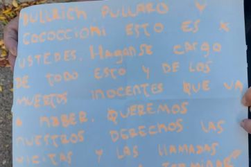 Tensión en Rosario: quemaron 13 autos y dejaron amenazas para Bullrich, Pullaro y Coccocioni