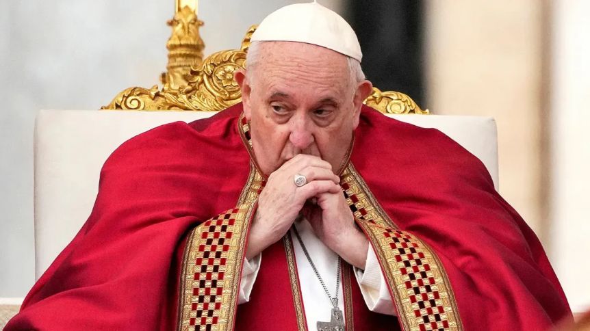 Preocupación: aunque el papa Francisco “está descansando