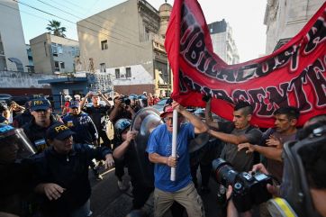 Pese a las amenazas de Seguridad, la marcha de los jubilados expone los miedos del Gobierno