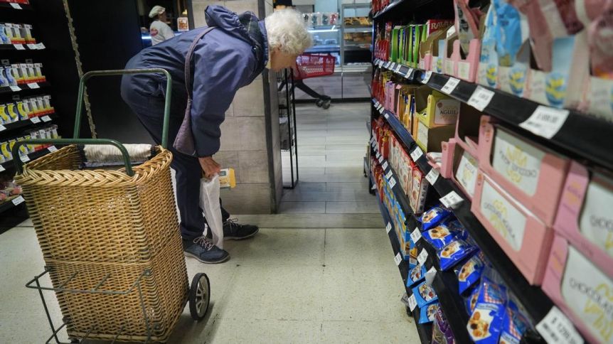 Crecieron 9% las ventas en los súpers, pero se sostiene la caída en los mayoristas