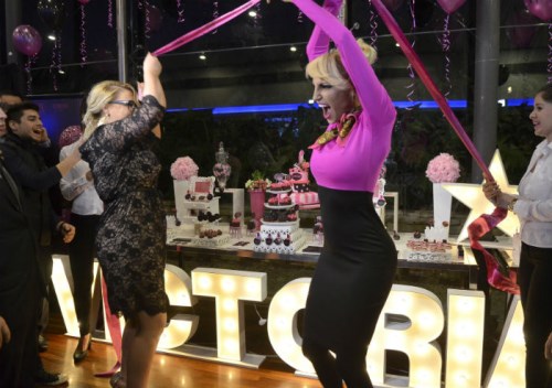 Vicky Xipolitalis lanzó su linea de lencería