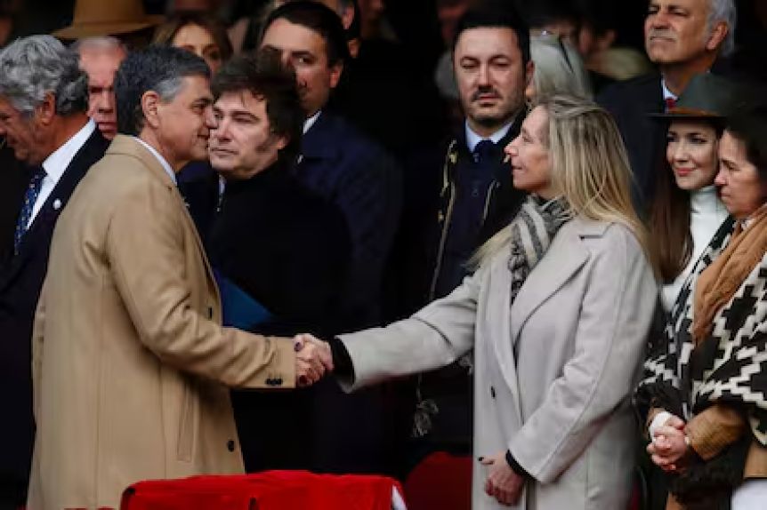 El PRO analiza las condiciones de Karina para cerrar un acuerdo con LLA