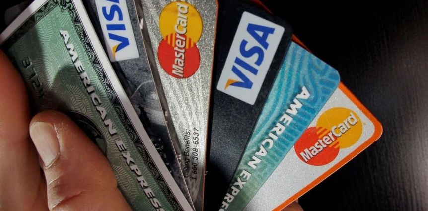 Nuevo récord de deudas entre las familias: hay más morosidad en tarjetas y préstamos