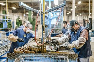 A pesar del discurso contra los “ñoquis”, se pierden más empleos en el sector privado