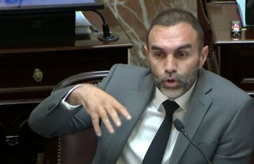 Intenso debate en el Senado por la ley de reforma laboral del gobierno de Milei