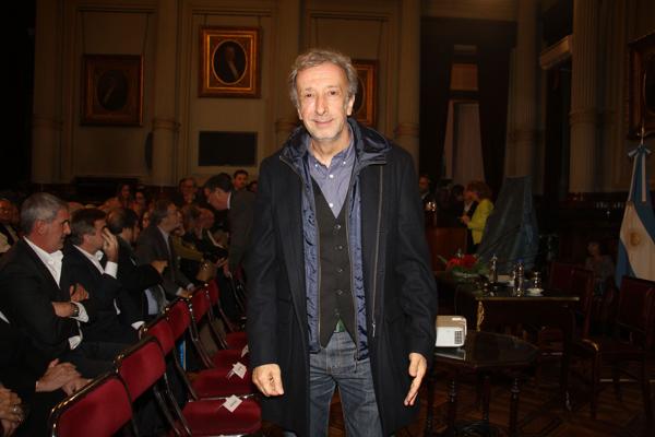El hermano de Mirtha reconocido por el Senado