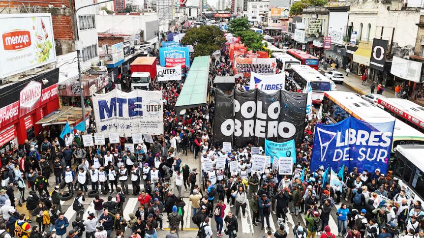 Los movimientos sociales en pie de guerra contra el gobierno por el cierre de un plan
